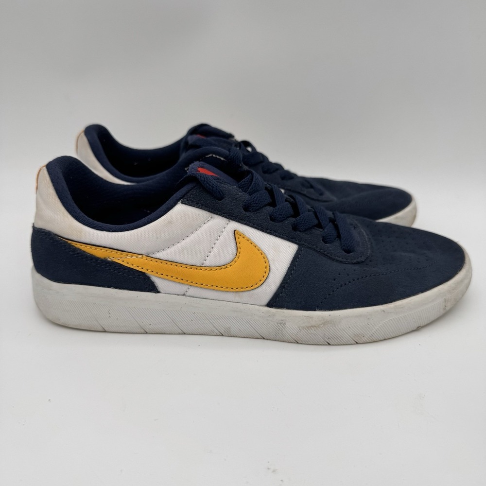 Nike SB Team Classic Mens Size 6  University Gold/White/Navy Rare 2019
